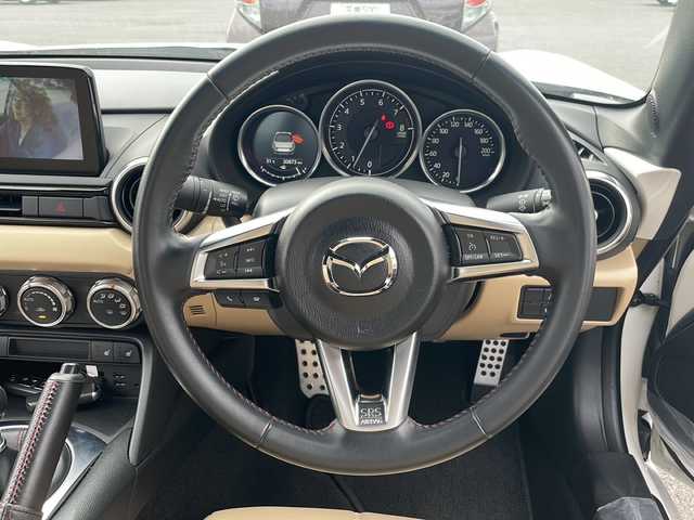 マツダ ロードスター キャラメル・トップ 岩手県 2019(平31)年 3.1万km スノーフレイクホワイトパールマイカ スマートキー/クルーズコントロール/Ｂｏｓｅサウンドシステム/フルセグTV/純正AW/手動可倒式電動リモコン式ドアミラー/ガラス製リアウインドー付ソフトトップ/本革シート/シートヒーター/レーンキープアシスト/盗難防止装置/カーテンエアバック/コーナーセンサー/LEDヘッドライト/ナビSDなし