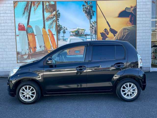 トヨタ パッソ プラスハナ 宮崎県 2011(平23)年 11.6万km 黒 モデリスタエアロ　/ETC　/純正SDナビ　（NSCT-W61）/ワンセグ　/CD　/DVD/AUX　/純正フロアマット　/ドアバイザー　/オートライト　/フロントフォグ　/社外アルミホイール