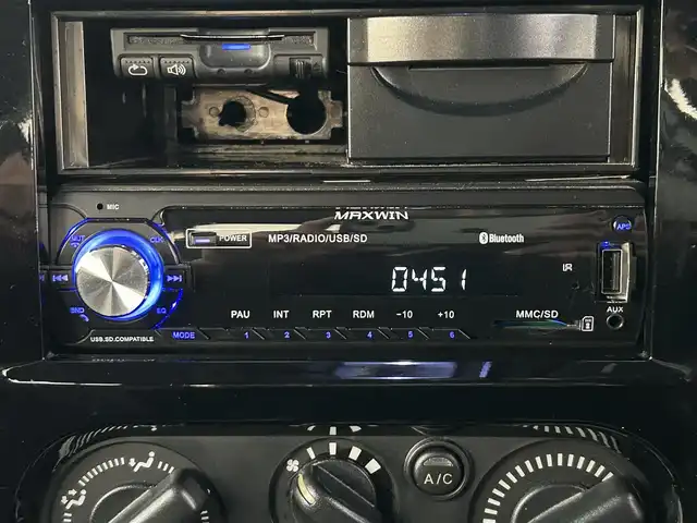 スズキ ジムニー ランドベンチャー 和歌山県 2014(平26)年 5.7万km ブルーイッシュブラックパール3 社外BTオーディオ/USB/AUX/ETC/ドライブレコーダー/ハーフレザーシート/運転席シートヒーター/４WD/ターボ/電格ミラー/エアコン/パワーウィンドウ/パワーステアリング/背面タイヤハードカバー/純正16インチAW/社外LEDヘッドライト/フォグランプ/ヘッドライトレベライザー/リモコンキー/スペアキー（メカニカル）