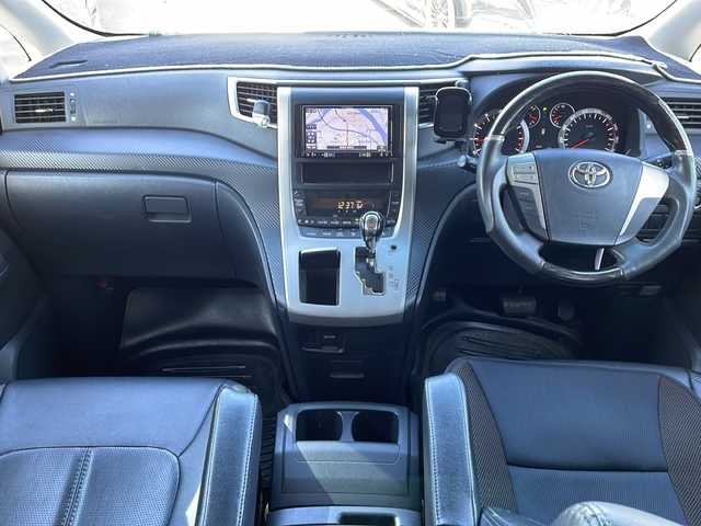 トヨタ ヴェルファイア 2．4Z 徳島県 2009(平21)年 17.8万km ブラック 社外7型SDナビ　AVIC-RZ03/（DISC/USB/SD/BT/ラジオ/フルセグ/iPod/AUX）/バックカメラ/10.2型フリップダウンモニター/後方コーナーセンサー/ETC/キセノンヘッドライト/純正フロアマット/両側電動スライドドア/社外AW/電動格納ミラー/フォグライト/オートライト