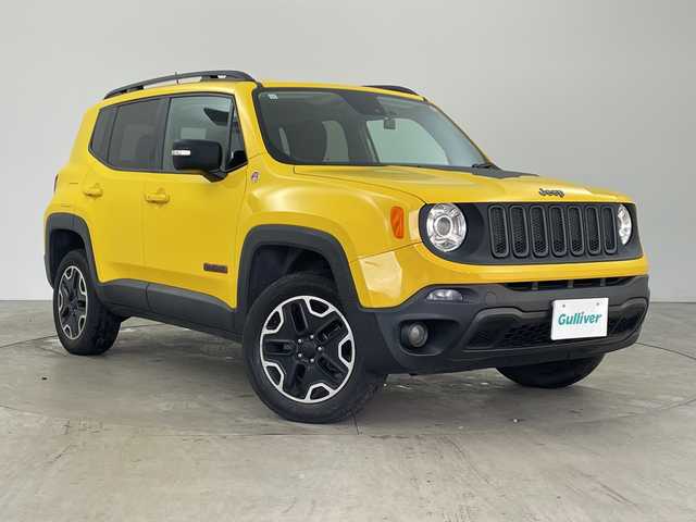 クライスラー・ジープ ジープ レネゲード トレイルホーク 兵庫県 2017(平29)年 8.5万km 黄 ・純正オーディオ/・AM・FM・BT・USB・AUX/・クルーズコントロール/・ステアリングスイッチ/・電子パーキングブレーキ/・MTモード付AT/・左右独立エアコン/・レーンディパーチャーアラート/・クリアランスソナー/・前後ドライブレコーダー/・横滑り防止装置/・ブラインドスポットモニター/・HIDヘッドライト/・オートライト/・プッシュスタート/・スマートキー/・電動格納ミラー/・純正アルミホイール/・純正フロアマット