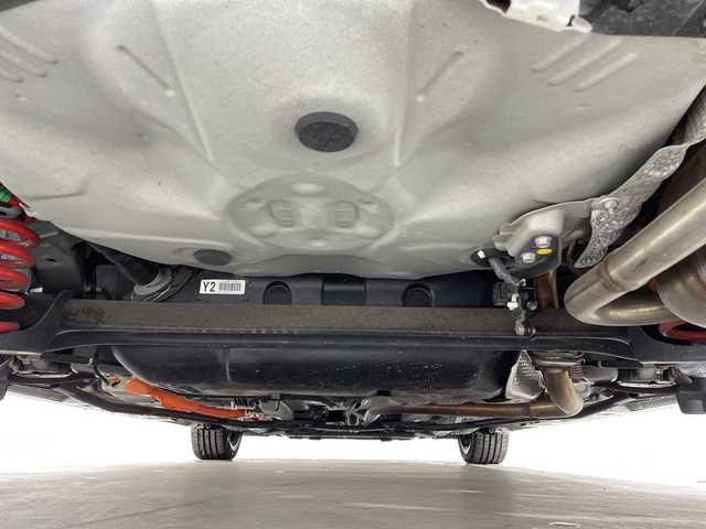 トヨタ アクア 神奈川県 2019(令1)年 3万km ホワイトパールクリスタルシャイン 純正SDナビ・7型/型式　NSZT-W68T/（Bluetooth/TV/CD/DVD/AM/FM）/バックカメラ/セーフティセンス/追従付きクルコン/D/N席シートヒーター/ETC2.0/フロアマット/プッシュスタート/スマートキー/スペアキー/取扱説明書/保証書/LEDヘッドライト/オートライト/オートマチックハイビーム/純正17インチAW/ドアバイザー/電動格納ミラー/プリクラッシュセーフティシステム/レーンディパーチャーアラート/オートマチックハイビーム