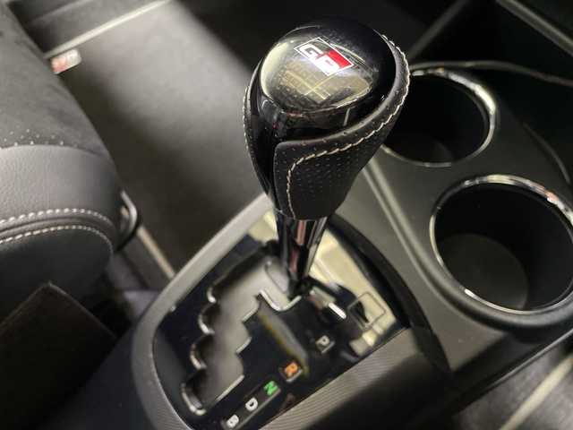 トヨタ アクア 神奈川県 2019(令1)年 3万km ホワイトパールクリスタルシャイン 純正SDナビ・7型/型式　NSZT-W68T/（Bluetooth/TV/CD/DVD/AM/FM）/バックカメラ/セーフティセンス/追従付きクルコン/D/N席シートヒーター/ETC2.0/フロアマット/プッシュスタート/スマートキー/スペアキー/取扱説明書/保証書/LEDヘッドライト/オートライト/オートマチックハイビーム/純正17インチAW/ドアバイザー/電動格納ミラー/プリクラッシュセーフティシステム/レーンディパーチャーアラート/オートマチックハイビーム