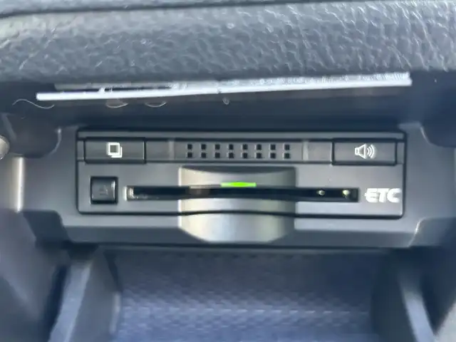 トヨタ マークＸ PREMIUM 宮崎県 2012(平24)年 10.1万km ブラック /ナビ(NSZT-W62G)//TV/CD/DVD/Bluetooth//バックカメラ//クルーズコントロール//ビルトインETC//前席シートヒーター//前席パワーシート//純正フロアマット//純正アルミホイール//ドアバイザー//オートライト//電格ウィンカーミラー//ステアリングスイッチ