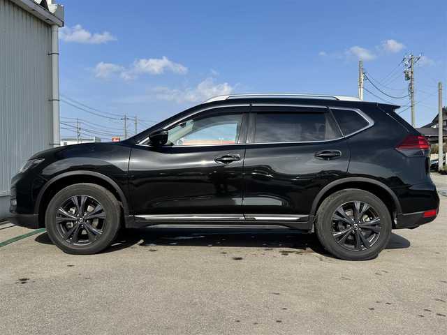 日産 エクストレイル 20Xi Vセレクション 富山県 2021(令3)年 4.5万km ダイヤモンドブラック 純正ナビ/AM/FM/CD/DVD/Bluetooth/フルセグTV/4WD/プロパイロット/エマージェンシーブレーキ/アラウンドビューモニター/レーダークルーズコントロール/デジタルインナーミラー/LEDヘッドライト/クリアランスソナー/コーナーセンサー/パワーバックドア/全席シートヒーター/前席パワーシート/カプロンシート/純正18AW/ETC/BSM/ブレーキホールド