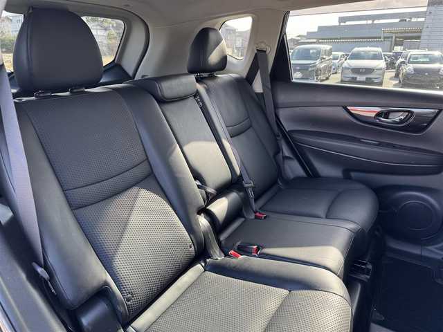 日産 エクストレイル 20Xi Vセレクション 富山県 2021(令3)年 4.5万km ダイヤモンドブラック 純正ナビ/AM/FM/CD/DVD/Bluetooth/フルセグTV/4WD/プロパイロット/エマージェンシーブレーキ/アラウンドビューモニター/レーダークルーズコントロール/デジタルインナーミラー/LEDヘッドライト/クリアランスソナー/コーナーセンサー/パワーバックドア/全席シートヒーター/前席パワーシート/カプロンシート/純正18AW/ETC/BSM/ブレーキホールド