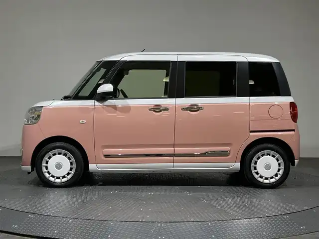 ダイハツ ムーヴ キャンバス ストライプス G 愛媛県 2022(令4)年 0.7万km シャイニングホワイトパール/アプリコットピンクメタリック ・スマートアシスト/・レーンアシスト/・純正メモリーナビ/・Bluetooth/フルセグテレビ/DVD/・バックカメラ/・ドライブレコーダー/・ETC/・両側パワースライドドア/・LEDヘッドライト/・シートヒーター/・スマートキー