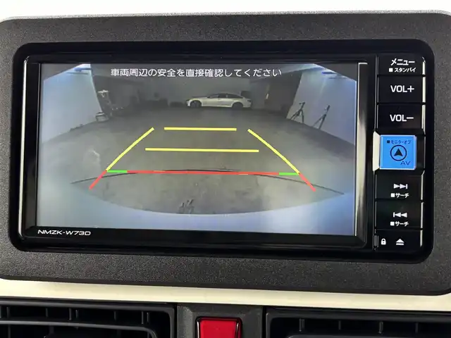 ダイハツ ムーヴ キャンバス ストライプス G 福岡県 2022(令4)年 0.7万km シャイニングホワイトパール/アプリコットピンクメタリック 純正ナビ／フルセグＴＶ　/バックカメラ　/ホッとカップホルダー　/ＥＴＣ　/ドラレコ　/コーナーセンサー　/スマートアシスト　/衝突軽減ブレーキ　/レーンキープ　/アイドリングストップ　/両側電動スライドドア　/シートヒーター　/ＬＥＤヘッドライト