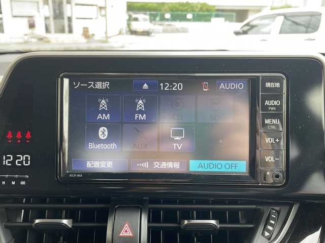 トヨタ Ｃ－ＨＲ G 神奈川県 2019(令1)年 1.7万km ブラック/センシュアルレッドマイカ 2トーン ワンオーナー/純正SDナビ/【CD/フルセグ/BT/SD/AUX】/バックカメラ/ハーフレザーシート/シートヒーター/ACC/LDA/オートマチックハイビーム /キーレス連動電動格納ミラー/電子パーキングブレーキ/ブレーキホールド/スペアキー/新車時保証書/取扱説明書