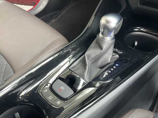 トヨタ Ｃ－ＨＲ G 神奈川県 2019(令1)年 1.7万km ブラック/センシュアルレッドマイカ 2トーン ワンオーナー/純正SDナビ/【CD/フルセグ/BT/SD/AUX】/バックカメラ/ハーフレザーシート/シートヒーター/ACC/LDA/オートマチックハイビーム /キーレス連動電動格納ミラー/電子パーキングブレーキ/ブレーキホールド/スペアキー/新車時保証書/取扱説明書