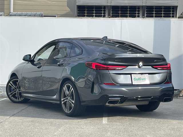 ＢＭＷ ＢＭＷ Ｍ２３５ｉ グランクーペ xDrive 青森県 2021(令3)年 4.3万km ミネラルグレー 4WD/純正ナビ/・AM/FM/USB/BT/純正アルミ/純正フロアマット/車外バックカメラ/コーナーセンサー/パワーシートD/N/シートヒーター/エアーシート/電動リアゲート/オートライト/アイドリングストップ/クルコン/Pアシスト/横滑り防止機能/レーンキープアシスト/衝突軽減システム/エアバッグダブル＋サイド/保証書/取扱説明書