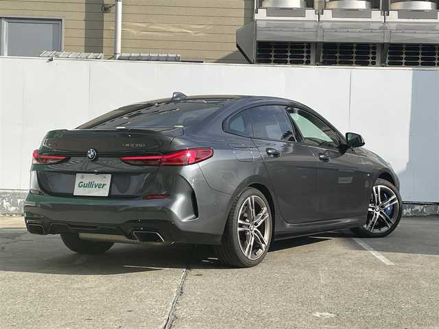 ＢＭＷ ＢＭＷ Ｍ２３５ｉ グランクーペ xDrive 青森県 2021(令3)年 4.3万km ミネラルグレー 4WD/純正ナビ/・AM/FM/USB/BT/純正アルミ/純正フロアマット/車外バックカメラ/コーナーセンサー/パワーシートD/N/シートヒーター/エアーシート/電動リアゲート/オートライト/アイドリングストップ/クルコン/Pアシスト/横滑り防止機能/レーンキープアシスト/衝突軽減システム/エアバッグダブル＋サイド/保証書/取扱説明書