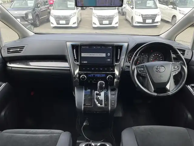 トヨタ ヴェルファイア Z Aエディション 岡山県 2019(令1)年 5.7万km ブラック 純正10インチナビ　NSZN-Z68T/フルセグTV、CD、DVD、Bluetooth/AM、FM/純正12インチフリップダウンモニターV12T－R68T/バックカメラ/サンルーフ/両側パワースライドドア/バックカメラ/ミラー一体型前後ドライブレコーダー/レーダークルーズコントロール/トヨタセーフティセンス/・レーントレーシングアシスト/・クリアランスソナー/・パーキングサポートブレーキ/・プリクラッシュセーフティ/・ロードサインアシスト/TVキャンセラー