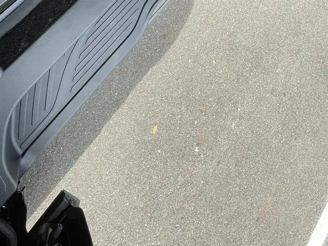 トヨタ ヴェルファイア Z Aエディション 岡山県 2019(令1)年 5.7万km ブラック 純正10インチナビ　NSZN-Z68T/フルセグTV、CD、DVD、Bluetooth/AM、FM/純正12インチフリップダウンモニターV12T－R68T/バックカメラ/サンルーフ/両側パワースライドドア/バックカメラ/ミラー一体型前後ドライブレコーダー/レーダークルーズコントロール/トヨタセーフティセンス/・レーントレーシングアシスト/・クリアランスソナー/・パーキングサポートブレーキ/・プリクラッシュセーフティ/・ロードサインアシスト/TVキャンセラー