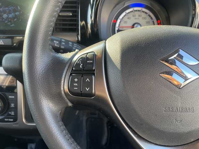 スズキ ハスラー Jスタイル Ⅱ 三重県 2017(平29)年 5.4万km フェニックスレッドパール/ホワイト2トーンルーフ 登録時53253km/メモリナビ/・フルセグ・Bluetooth・CD/DVD。AUX・/衝突軽減ブレーキ/レーンキープアシスト/アラウンドビューモニター/前席シートヒーター/前後ドラレコ/黒ハーフレザーシート/AUTOライト/プッシュスタート/スマートキー/スペアキー