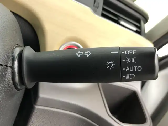 ホンダ フリード ハイブリット G ホンダセンシング 愛知県 2017(平29)年 5万km ホワイトオーキッドパール 純正SDナビ/（BT/DVD/CD/AM/FM/ワンセグTV）/バックカメラ/レーダークルーズコントロール/衝突軽減ブレーキ/路外逸脱抑制機能/両側パワースライドドア/ビルトインETC/LEDライト/ダブル＋サイドエアバッグ/カーテンエアバック