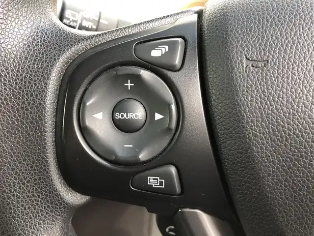 ホンダ フリード ハイブリット G ホンダセンシング 愛知県 2017(平29)年 5万km ホワイトオーキッドパール 純正SDナビ/（BT/DVD/CD/AM/FM/ワンセグTV）/バックカメラ/レーダークルーズコントロール/衝突軽減ブレーキ/路外逸脱抑制機能/両側パワースライドドア/ビルトインETC/LEDライト/ダブル＋サイドエアバッグ/カーテンエアバック