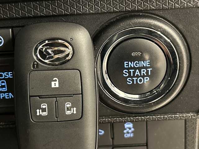 ダイハツ タント カスタム RS 岐阜県 2023(令5)年 1.7万km クロムグレーメタリック 純正ディスプレイオーディオ/プッシュスタート/スマートキー/フォグ/ドアバイザー/アイドリングストップ/Bluetooth/バックモニター/フルセグ/前方ドラレコ/衝突軽減システム/カーテンエアバック/レーンキープアシスト/両側パワースライドドア/純正アルミホイール/LEDヘッドライト/全方位モニター/コーナーセンサー前後