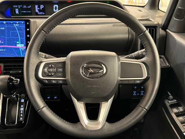 ダイハツ タント カスタム RS 岐阜県 2023(令5)年 1.7万km クロムグレーメタリック 純正ディスプレイオーディオ/プッシュスタート/スマートキー/フォグ/ドアバイザー/アイドリングストップ/Bluetooth/バックモニター/フルセグ/前方ドラレコ/衝突軽減システム/カーテンエアバック/レーンキープアシスト/両側パワースライドドア/純正アルミホイール/LEDヘッドライト/全方位モニター/コーナーセンサー前後