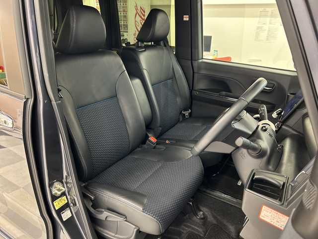 ダイハツ タント カスタム RS 岐阜県 2023(令5)年 1.7万km クロムグレーメタリック 純正ディスプレイオーディオ/プッシュスタート/スマートキー/フォグ/ドアバイザー/アイドリングストップ/Bluetooth/バックモニター/フルセグ/前方ドラレコ/衝突軽減システム/カーテンエアバック/レーンキープアシスト/両側パワースライドドア/純正アルミホイール/LEDヘッドライト/全方位モニター/コーナーセンサー前後