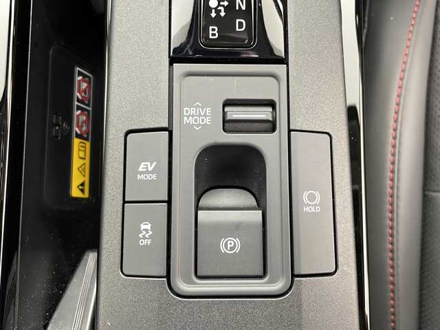 トヨタ プリウス Z 鹿児島県 2024(令6)年 0.4万km プラチナホワイトパールマイカ パノラマルーフ/純正メモリーナビ/(フルセグTV/BT/USB/AM/FM)/パノラミックビューモニター/デジタルインナーミラー/レザーシート/トヨタセーフティセンス/D席シートメモリー付きパワーシート/シートヒーター/シートベンチレーション/ハンドルヒーター/革巻きステアリング/ステアリングスイッチ/パワーバックドア/ビルトインETC2.0/LEDヘッドライト/電動リアゲート/LEDヘッドライト/オートライト/純正19インチアルミホイール/スマートキー/プッシュスタート/純正フロアマット/ドアバイザー