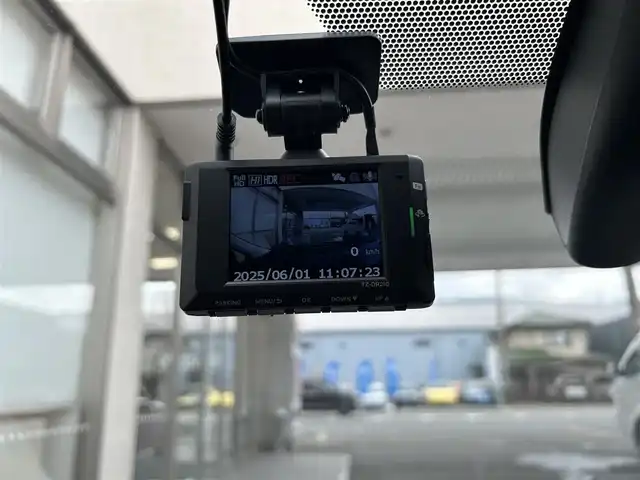 トヨタ アクア G 大阪府 2024(令6)年 0.2万km エモーショナルレッドⅡ ワンオーナー/純正ディスプレイオーディオ/（BT）/360度カメラ/レーンキープアシスト/プリクラッシュセーフティー/横滑り防止装置/前後コーナーセンサー/パーキングサポートブレーキ/ロードサインアシスト/クリアランスソナー/クルーズコントロール追従有/ドライブレコーダー/ETC/保証書/取扱説明書/スペアキー　有