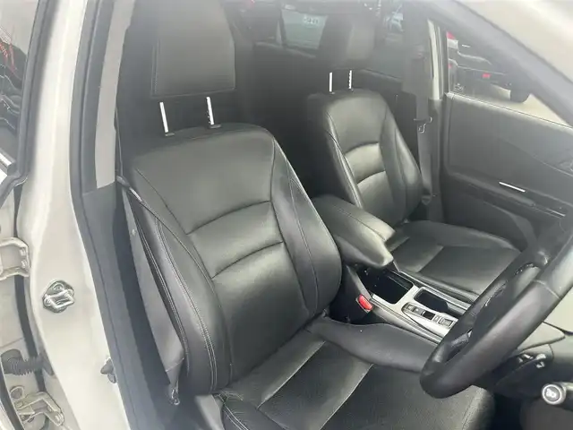 ホンダ アコード ハイブリッド EX 岡山県 2019(令1)年 14.5万km ホワイトオーキッドパール 黒レザーシート/純正ナビ　/バックカメラ　/サイドカメラ　/サンルーフ　/シートメモリー機能付きパワーシート　/シートヒーター　/電動リアゲート　/追従クルコン　/コーナーセンサー　/衝突被害軽減システム　/スマートキー　/ＥＴＣ　/ＡＡＣ