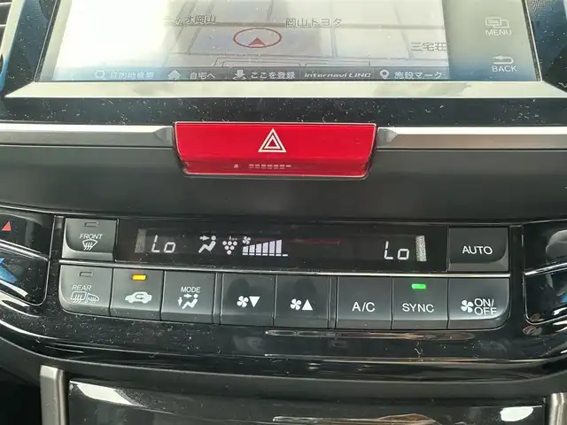 ホンダ アコード ハイブリッド EX 岡山県 2019(令1)年 14.5万km ホワイトオーキッドパール 黒レザーシート/純正ナビ　/バックカメラ　/サイドカメラ　/サンルーフ　/シートメモリー機能付きパワーシート　/シートヒーター　/電動リアゲート　/追従クルコン　/コーナーセンサー　/衝突被害軽減システム　/スマートキー　/ＥＴＣ　/ＡＡＣ