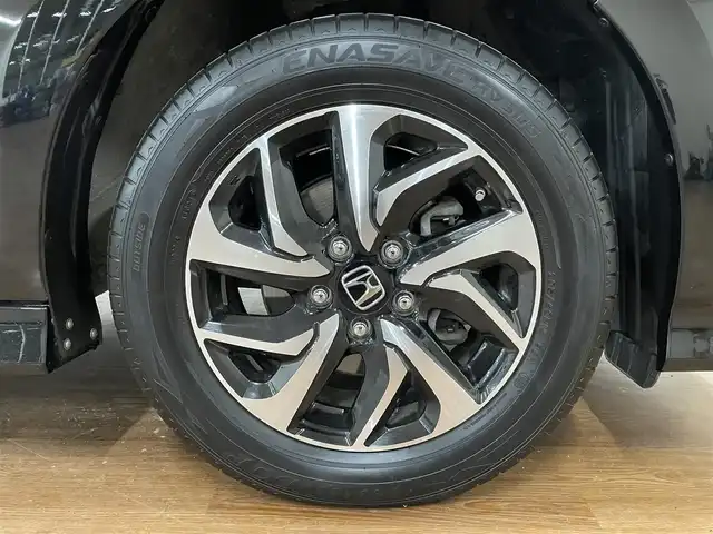 ホンダ ステップワゴン スパーダ ホンダセンシング 道央・札幌 2019(令1)年 5.3万km プレミアムスパークルブラックパール 4WD/ワンーナー/寒冷地仕様/両側パワースライドドア/純正SDナビ/・フルセグTV/CD/DVD/BT/SD/USB/バックカメラ/ホンダセンシング/・衝突軽減ブレーキ/・誤発進抑制機能/・路外逸脱抑制機能/・先行車発進お知らせ機能/・標識認識機能/横滑り防止装置/純正エンジンスターター/純正ドライブレコーダー/アダプティブクルーズコントロール/ビルトインETC/パドルシフト/ステアリングリモコン/純正フロアマット/純正ドアバイザー/オートライト/LEDヘッドライト/フォグライト/ウインカーミラー/純正16インチAW/わくわくゲート/新車時保証書/取扱説明書/ナビ取扱説明書