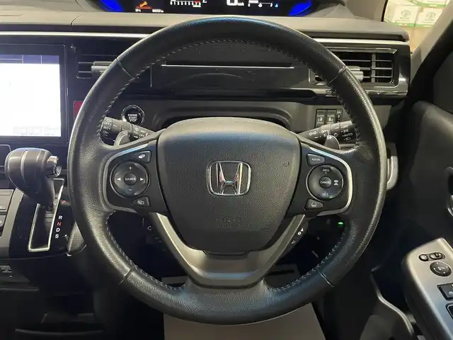 ホンダ ステップワゴン スパーダ ホンダセンシング 道央・札幌 2019(令1)年 5.3万km プレミアムスパークルブラックパール 4WD/ワンーナー/寒冷地仕様/両側パワースライドドア/純正SDナビ/・フルセグTV/CD/DVD/BT/SD/USB/バックカメラ/ホンダセンシング/・衝突軽減ブレーキ/・誤発進抑制機能/・路外逸脱抑制機能/・先行車発進お知らせ機能/・標識認識機能/横滑り防止装置/純正エンジンスターター/純正ドライブレコーダー/アダプティブクルーズコントロール/ビルトインETC/パドルシフト/ステアリングリモコン/純正フロアマット/純正ドアバイザー/オートライト/LEDヘッドライト/フォグライト/ウインカーミラー/純正16インチAW/わくわくゲート/新車時保証書/取扱説明書/ナビ取扱説明書