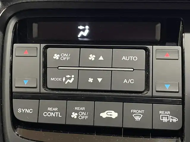 ホンダ ステップワゴン スパーダ ホンダセンシング 道央・札幌 2019(令1)年 5.3万km プレミアムスパークルブラックパール 4WD/ワンーナー/寒冷地仕様/両側パワースライドドア/純正SDナビ/・フルセグTV/CD/DVD/BT/SD/USB/バックカメラ/ホンダセンシング/・衝突軽減ブレーキ/・誤発進抑制機能/・路外逸脱抑制機能/・先行車発進お知らせ機能/・標識認識機能/横滑り防止装置/純正エンジンスターター/純正ドライブレコーダー/アダプティブクルーズコントロール/ビルトインETC/パドルシフト/ステアリングリモコン/純正フロアマット/純正ドアバイザー/オートライト/LEDヘッドライト/フォグライト/ウインカーミラー/純正16インチAW/わくわくゲート/新車時保証書/取扱説明書/ナビ取扱説明書