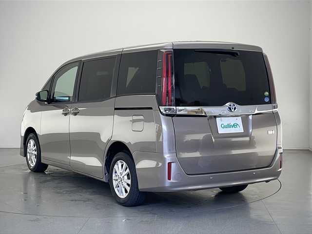 トヨタ ノア ハイブリッド G 大阪府 2021(令3)年 4.3万km アバンギャルドブロンズメタリック 純正SDナビ&フルセグTV&CD&BT/クルーズコントロール/レーンディパーチャーアラート/車線逸脱警報/プリクラッシュセーフティ/クリアランスソナー/パーキングサポートブレーキ/オートマチックハイビーム/先行車発進告知/社外前後ドライブレコーダー/両側パワースライドドア/ステアリングスイッチ/ウォークスルー/2列目サンシェード/バックカメラ/ビルトインETC/LEDヘッドライト/オートライト/フロントフォグランプ/電動格納ミラー/ウィンカーミラー/純正15インチAW装着/純正フロアマット/プッシュスタート/スマートキー/スペアキー1本