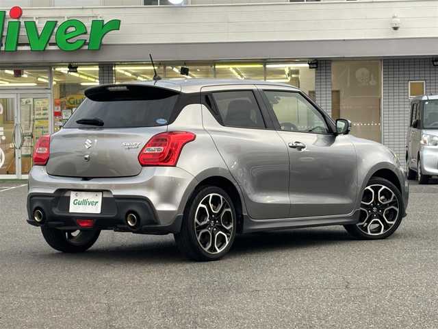 スズキ スイフト スポーツ セーフティPKG 愛知県 2019(令1)年 5.6万km プレミアムシルバーメタリック /禁煙//ワンオーナー//純正ナビ//CD/DVD/BT/MSV/USB/フルセグ//バックカメラ//全方位カメラ//前方ドラレコ//純正17AW//ビルトインETC2.0//ACC/PCS/LDA//横滑り防止装置//D席シートヒーター//ウッドコンビステアリング//ステアリングスイッチ//純正LEDオートライト//フロントフォグ//リアフォグ//電動格納ミラー//バニティミラー//純正フロアマット//スペアスマートキー//新車時保証書//取扱説明書