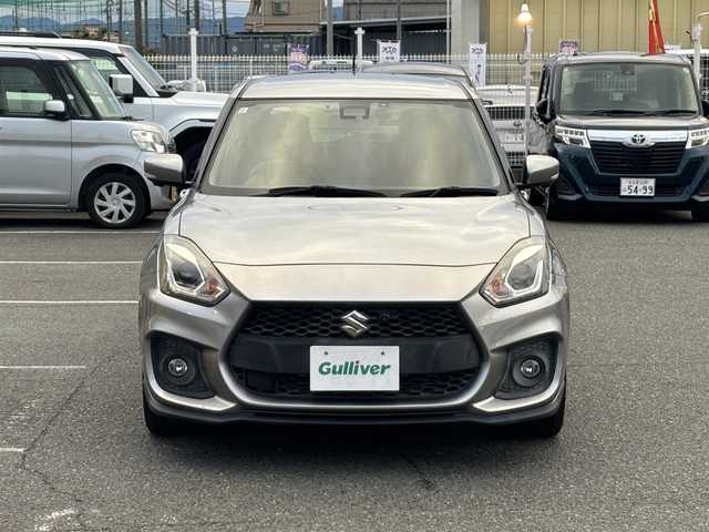 スズキ スイフト スポーツ セーフティPKG 愛知県 2019(令1)年 5.6万km プレミアムシルバーメタリック /禁煙//ワンオーナー//純正ナビ//CD/DVD/BT/MSV/USB/フルセグ//バックカメラ//全方位カメラ//前方ドラレコ//純正17AW//ビルトインETC2.0//ACC/PCS/LDA//横滑り防止装置//D席シートヒーター//ウッドコンビステアリング//ステアリングスイッチ//純正LEDオートライト//フロントフォグ//リアフォグ//電動格納ミラー//バニティミラー//純正フロアマット//スペアスマートキー//新車時保証書//取扱説明書