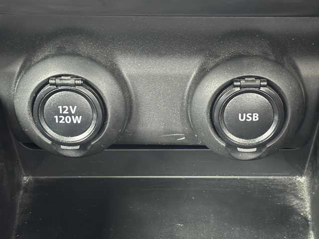 スズキ スイフト スポーツ セーフティPKG 愛知県 2019(令1)年 5.6万km プレミアムシルバーメタリック /禁煙//ワンオーナー//純正ナビ//CD/DVD/BT/MSV/USB/フルセグ//バックカメラ//全方位カメラ//前方ドラレコ//純正17AW//ビルトインETC2.0//ACC/PCS/LDA//横滑り防止装置//D席シートヒーター//ウッドコンビステアリング//ステアリングスイッチ//純正LEDオートライト//フロントフォグ//リアフォグ//電動格納ミラー//バニティミラー//純正フロアマット//スペアスマートキー//新車時保証書//取扱説明書