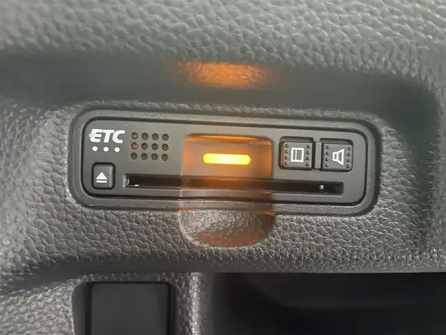 ホンダ Ｎ ＢＯＸ カスタム G L 鹿児島県 2018(平30)年 7.7万km プラチナホワイトパール 禁煙車/社外SDナビ/　・Bluetooth/　・フルセグTV/　・CD/　・DVD/　・iPod/　・USB/　・AM/FM/チップアップシート/片側パワースライドドア/後席サンシェード/バックカメラ/ETC/USB充電ソケット/純正フロアマット/純正アルミホイール/電動格納ミラー/ステアリングリモコン