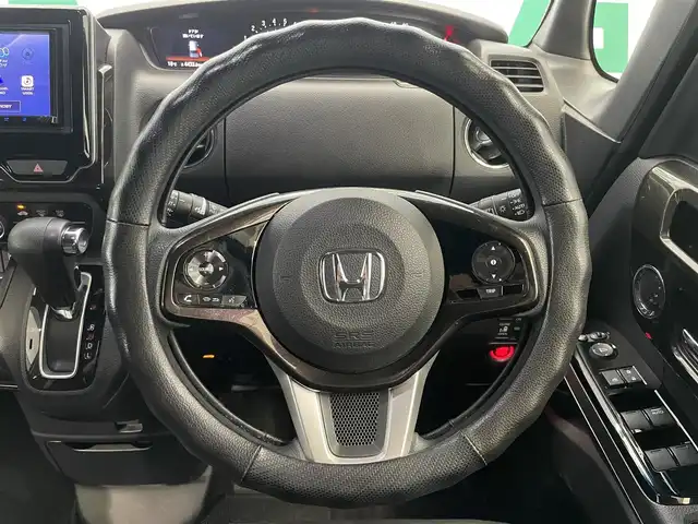 ホンダ Ｎ ＢＯＸ カスタム G L 鹿児島県 2018(平30)年 7.7万km プラチナホワイトパール 禁煙車/社外SDナビ/　・Bluetooth/　・フルセグTV/　・CD/　・DVD/　・iPod/　・USB/　・AM/FM/チップアップシート/片側パワースライドドア/後席サンシェード/バックカメラ/ETC/USB充電ソケット/純正フロアマット/純正アルミホイール/電動格納ミラー/ステアリングリモコン