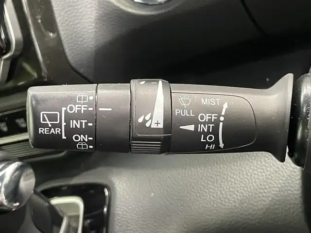 ホンダ Ｎ ＢＯＸ カスタム G L 鹿児島県 2018(平30)年 7.7万km プラチナホワイトパール 禁煙車/社外SDナビ/　・Bluetooth/　・フルセグTV/　・CD/　・DVD/　・iPod/　・USB/　・AM/FM/チップアップシート/片側パワースライドドア/後席サンシェード/バックカメラ/ETC/USB充電ソケット/純正フロアマット/純正アルミホイール/電動格納ミラー/ステアリングリモコン