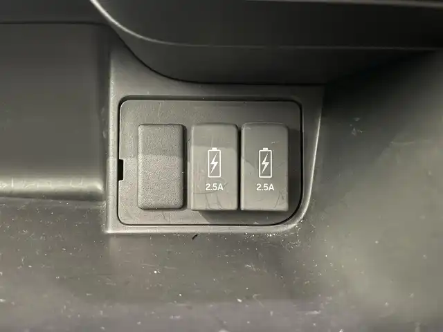 ホンダ Ｎ ＢＯＸ カスタム G L 鹿児島県 2018(平30)年 7.7万km プラチナホワイトパール 禁煙車/社外SDナビ/　・Bluetooth/　・フルセグTV/　・CD/　・DVD/　・iPod/　・USB/　・AM/FM/チップアップシート/片側パワースライドドア/後席サンシェード/バックカメラ/ETC/USB充電ソケット/純正フロアマット/純正アルミホイール/電動格納ミラー/ステアリングリモコン