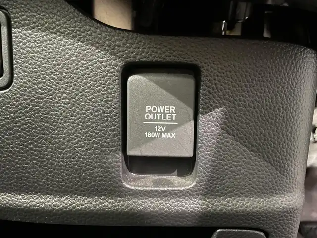 ホンダ Ｎ ＢＯＸ カスタム G L 鹿児島県 2018(平30)年 7.7万km プラチナホワイトパール 禁煙車/社外SDナビ/　・Bluetooth/　・フルセグTV/　・CD/　・DVD/　・iPod/　・USB/　・AM/FM/チップアップシート/片側パワースライドドア/後席サンシェード/バックカメラ/ETC/USB充電ソケット/純正フロアマット/純正アルミホイール/電動格納ミラー/ステアリングリモコン