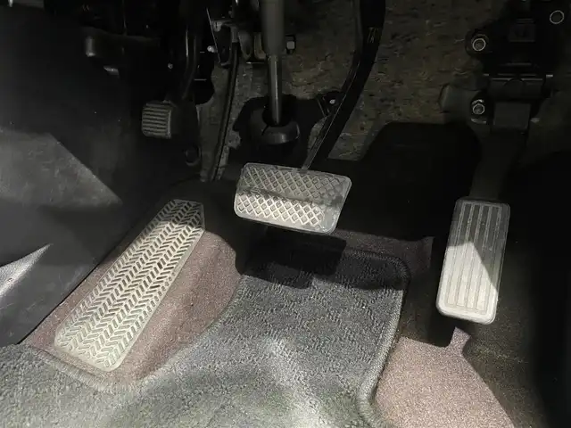 ホンダ Ｎ ＢＯＸ カスタム G L 鹿児島県 2018(平30)年 7.7万km プラチナホワイトパール 禁煙車/社外SDナビ/　・Bluetooth/　・フルセグTV/　・CD/　・DVD/　・iPod/　・USB/　・AM/FM/チップアップシート/片側パワースライドドア/後席サンシェード/バックカメラ/ETC/USB充電ソケット/純正フロアマット/純正アルミホイール/電動格納ミラー/ステアリングリモコン