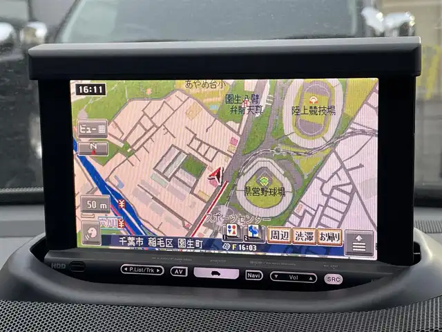 ボルボ Ｖ７０ 2．5T LE 千葉県 2010(平22)年 7.7万km 白 社外HDDナビ【フルセグ、MSV】/純正オーディオ【CD、USB、AUX】/純正17インチアルミホイール/レザーシート（黒）/前席パワーシート（D席メモリー付）/前席シートヒーター・ベンチレーション/クルーズコントロール/ETC/MT付AT/ステアリングスイッチ/バックカメラ/パワーバックドア/ルーフレール/HID/フォグ/トノカバー/保証書/取扱説明書/スペアキー