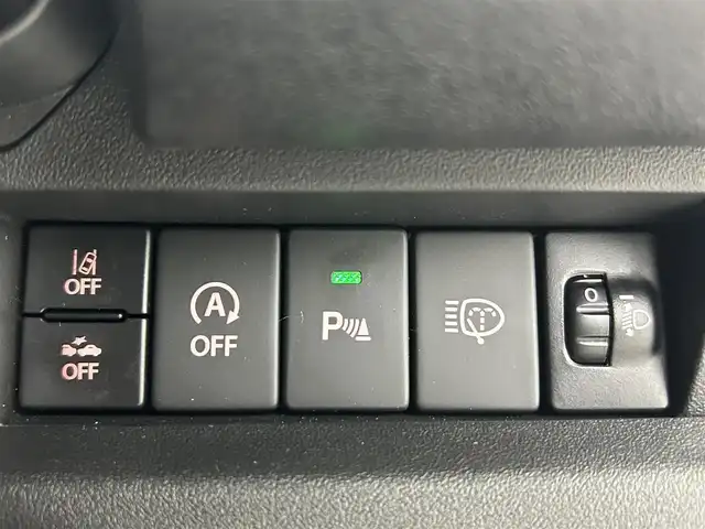 スズキ ジムニー ノマド FC 熊本県 2025(令7)年 0.1万km アークティックホワイトパール ワンオーナー　/禁煙車　/４WD/レーダークルーズコントロール　/前席シートヒーター　/衝突軽減ブレーキ　/レーンキープアシスト　/横滑り防止　/アイドリングストップ　/パーキングアシスト/ダウンヒルアシスト/オートライト/オートマチックハイビーム/LEDヘッドライト/フォグライト/スマートキー/プッシュスタート/スペアキー１本　/保証書　/取扱説明書