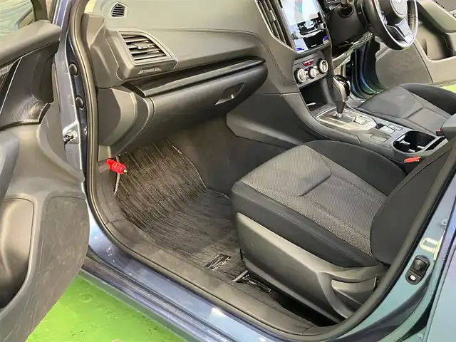 スバル インプレッサ スポーツ 1．6i－Lアイサイト 神奈川県 2018(平30)年 2.5万km クォーツブルーP ワンオーナー/禁煙車両/新車保証書/取扱説明書/アイサイト/純正オプションナビ/フルセグTV・CD・DVDビデオ/SD・Bluetooth/バックカメラ/ETC/ステアリングスイッチ/パドルシフト/HIDヘッドライト/フォグランプ/アイドリングストップ