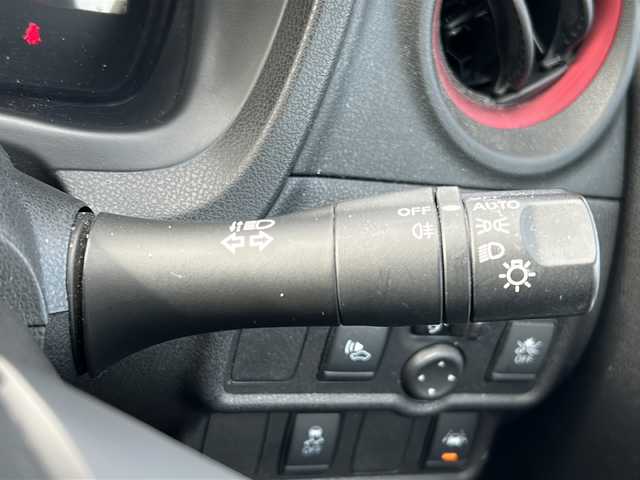 日産 ノート e－パワー ニスモ 山口県 2018(平30)年 7万km ホワイト ワンオーナー　/全方位カメラ　/デジタルインナーミラー/純正７型ナビ　/AM/FM/CD/DVD/AUX/Bluetooth/フルセグTV/前後コーナーセンサー　/ＬＥＤヘッドライト　/レーンキープアシスト　/衝突被害軽減ブレーキ　/オートライト　/純正フロアマット　/ドラレコ　/ＥＴＣ