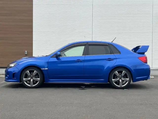 スバル インプレッサ ＷＲＸ STI A－Line 秋田県 2011(平23)年 11.8万km WRブルーマイカ 純正ナビ/ターボ/４WD/フルセグ/バックカメラ/スマートキー/MTモード付AT/運転席パワーシート/純正ブースト計/クルーズコントロール/プッシュスタート/パドルシフト/ドライブレコーダー/純正フロアマット/純正ドアバイザー/ステアリングスイッチ/ETC/オートエアコン/パワーステアリング/パワーウィンドウ/レベライザー/横滑り防止/電動格納ウィンカーミラー