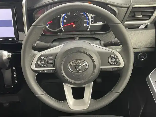 トヨタ ルーミー カスタムG－T 岡山県 2022(令4)年 3.2万km パールホワイトⅢ 純正９インチナビ/【Bluetooth/フルセグTV/CD】/衝突軽減ブレーキシステム/両側電動スライドドア/追従型クルーズコントロール/全方位カメラ/ビルトインＥＴＣ/ＬＥＤヘッドライト/オートハイビーム/LEDフォグランプ/社外ドライブレコーダー（前後）/コーナーセンサー（前後）/踏み間違い防止/オートブレーキホールド/ISOFIX/後席サンシェイド/ステアリングスイッチ/シートリフター/ウインカーミラー/ドアバイザー