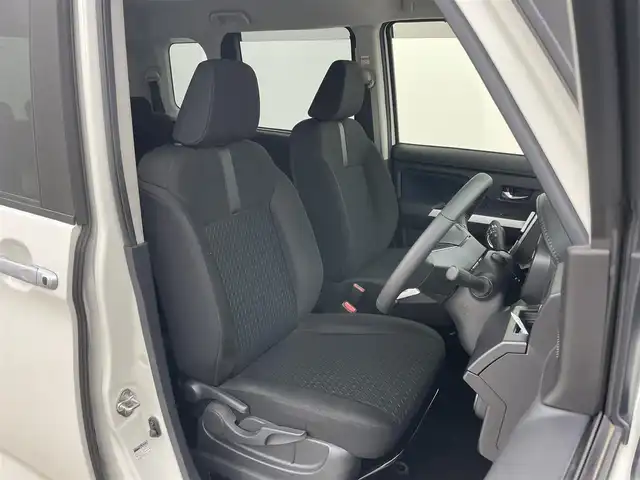 トヨタ ルーミー カスタムG－T 岡山県 2022(令4)年 3.2万km パールホワイトⅢ 純正９インチナビ/【Bluetooth/フルセグTV/CD】/衝突軽減ブレーキシステム/両側電動スライドドア/追従型クルーズコントロール/全方位カメラ/ビルトインＥＴＣ/ＬＥＤヘッドライト/オートハイビーム/LEDフォグランプ/社外ドライブレコーダー（前後）/コーナーセンサー（前後）/踏み間違い防止/オートブレーキホールド/ISOFIX/後席サンシェイド/ステアリングスイッチ/シートリフター/ウインカーミラー/ドアバイザー
