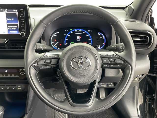 トヨタ ヤリスクロス ハイブリッド Z アドベンチャー 道央・札幌 2023(令5)年 5.1万km ブラックマイカ ・4WD/・ワンオーナー/・純正ナビ&BT&AppleCarplay&AndroidAuto/・バックカメラ/・パワーバックドア/・トヨタセーフティセンス/・レーダークルーズコントロール/・レーンキープアシスト/・ブラインドスポットモニター/・横滑り防止装置/・コーナーセンサー/・D席パワーシート/・前席シートヒーター/・ハーフレザーシート/・社外前後ドライブレコーダー/・ETC/・純正フロアマット/・LEDヘッドライト/・フォグランプ/・オートライト/・オートマチックハイビーム/・スマートキー