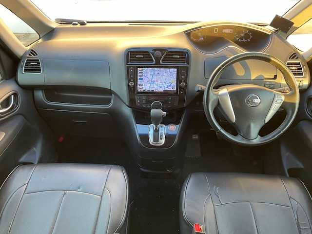 日産 セレナ ハイウェイS S HV Aセーフ 富山県 2014(平26)年 11万km ダイヤモンドブラック (株)IDOMが運営する【じしゃロン富山店】の自社ローン専用車両になります。こちらは現金またはオートローンご利用時の価格です。自社ローンご希望の方は別途その旨お申し付け下さい/フリップダウンモニター/純正ナビ/TV/CD/DVD/SD/Bluetooth/両側パワースライドドア/衝突被害軽減システム/全周囲カメラ/横滑り防止・レーンキープアシスト/クルーズコントロール/コーナーセンサー/ETC/レザー調シートカバー/プッシュスタート/スマートキー/取説/保証書/記録簿